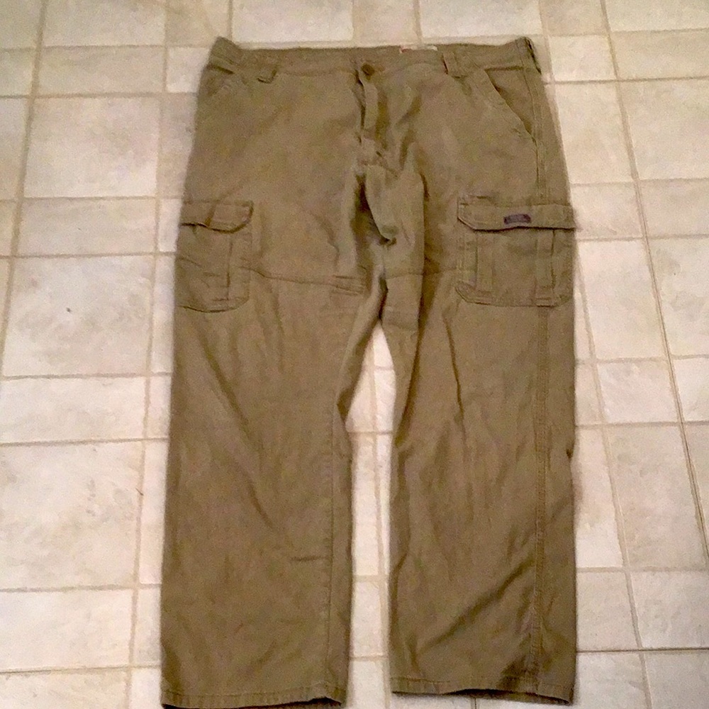 Wrangler relaxed fit pants